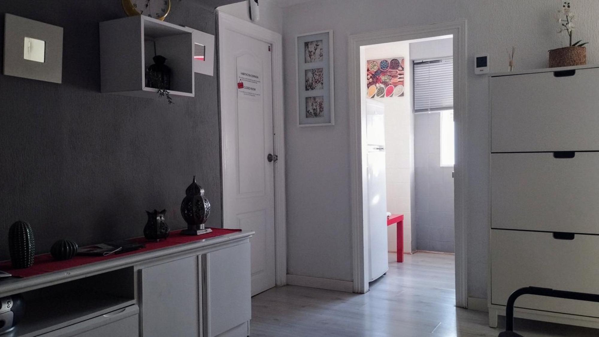 Apartamento 1 Dormitorio Y Salon Con Sofa Cama Bien Comunicado Con El Centro 세비야 외부 사진